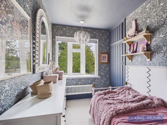 3 bed Semi-Detached for sale Image 10