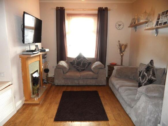 Photo 3