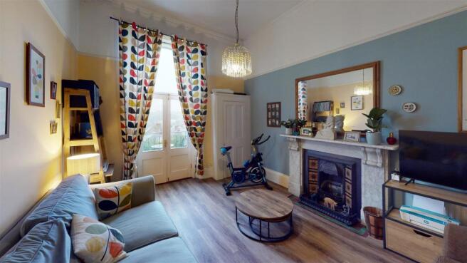 Flat-2-Clyde-House-Bedroom.jpg