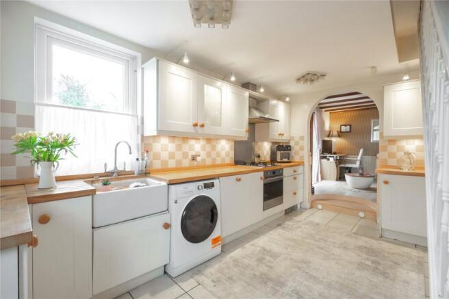 3 bed Semi-Detached for sale Image 7