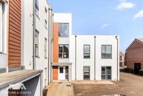 39, Bird Cherry Lane, Harlow CM17 0FR
