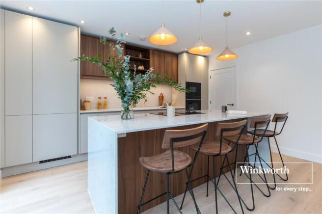 Ringwood Road, Ferndown, Dorset, BH22 photo 4