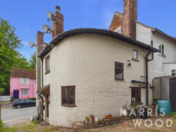 1-bed semi-detached on Lexden Road, Colchester, Essex, CO3, £95,000