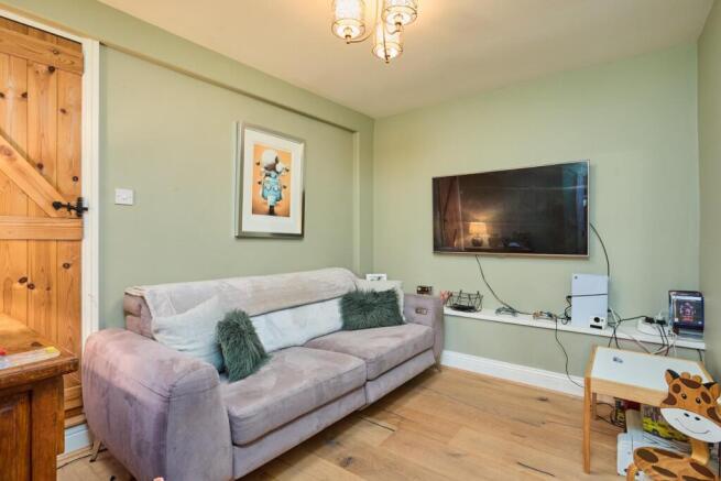 5 bed Barn Conversion for sale Image 12
