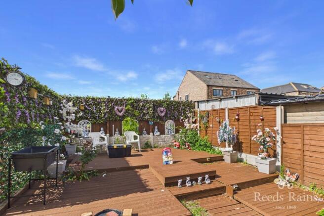 3 bed Semi-Detached for sale Image 12