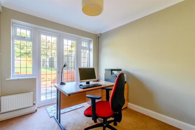 8439245-interior07.jpg