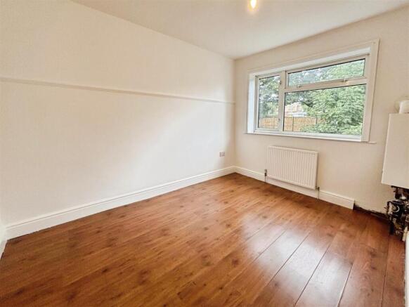 2 bed Semi-Detached for sale Image 10