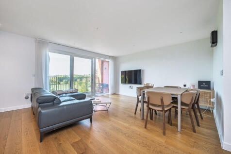 Lismore Boulevard, Colindale, London, NW9