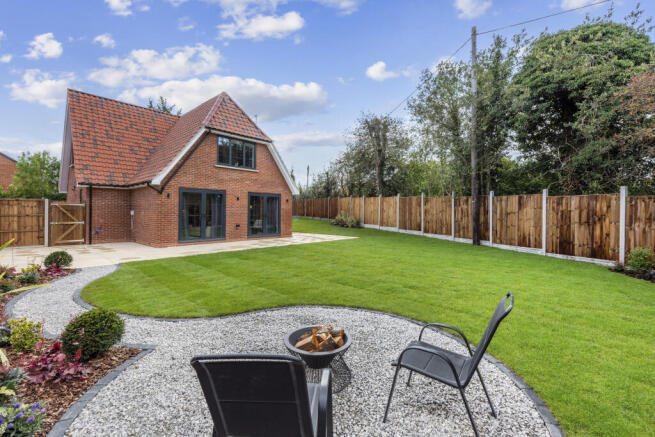 Show Home Garden