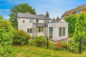 41 Albion Cottage, Maypole Road, East Grinstead RH19 3QY