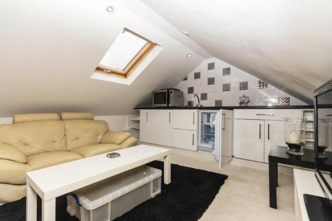 Studio Flat