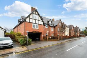 8, 34 42 Wellington Court, Waterloo Road, Epsom KT19 8EX