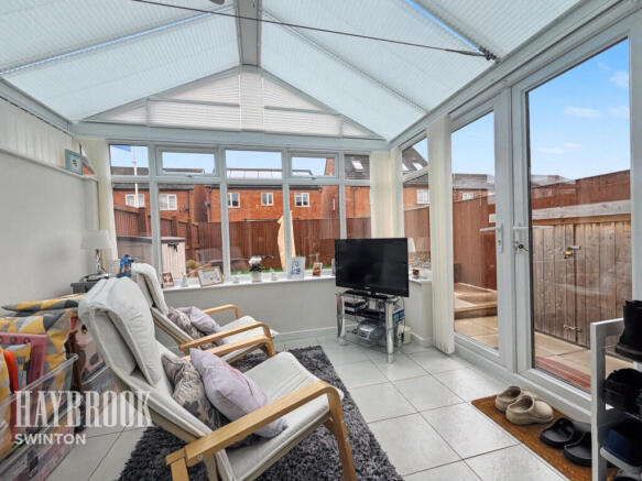3 bed Semi-Detached for sale Image 8