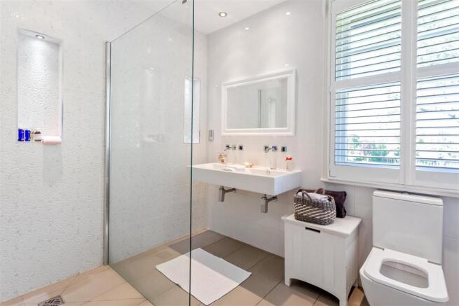 Bedroom Two Ensuite
