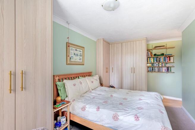 1 bed Flat for sale Image 12