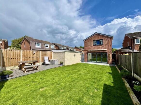 3 bed Detached for sale Image 5