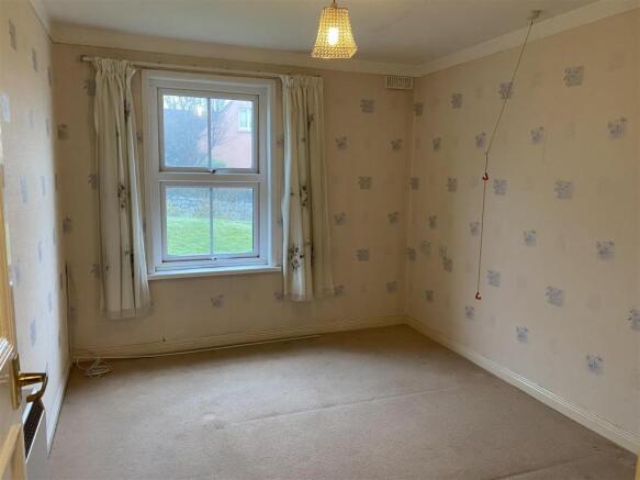 Double Bedrooms: