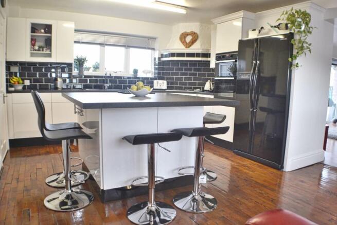 Kitchen / Breakfast