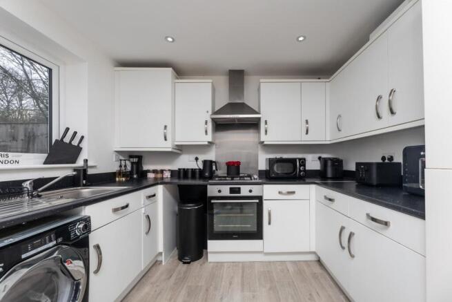Castle Crescent, Pontefract, West yorkshire photo 4
