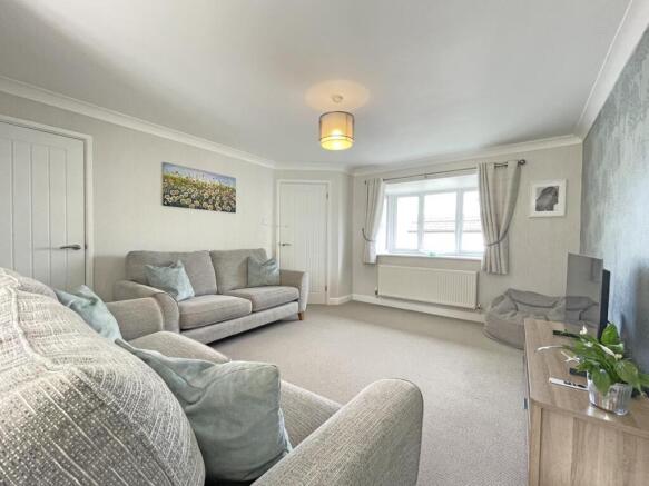 Robins Way 3 - Living Area Long.jpg
