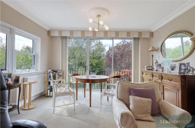 Tycehurst Hill, Loughton, Essex, IG10 photo 4