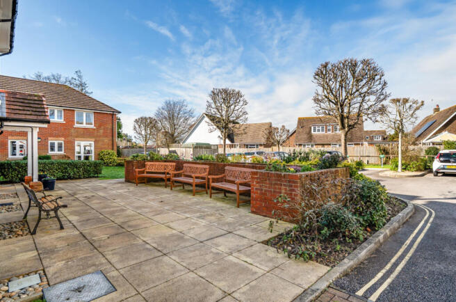 1416084-17-699d96...