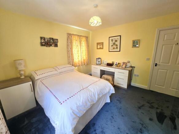 2 bed Detached Bungalow for sale Image 12