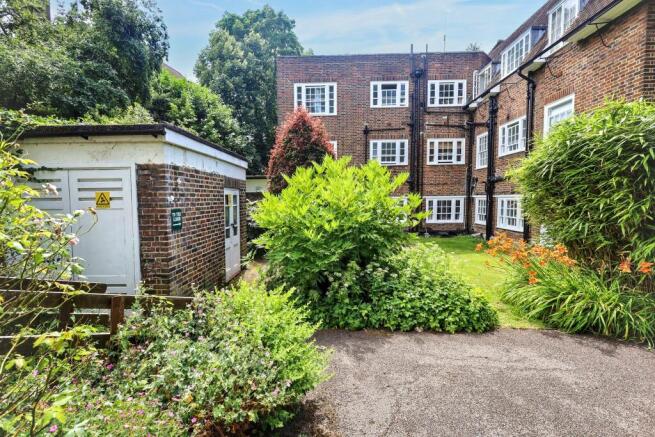 The Lodge, Corringham Court, Corringham Road, London NW11 7BU