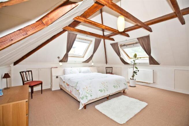 Grove Park Road, W4 - FOR SALE