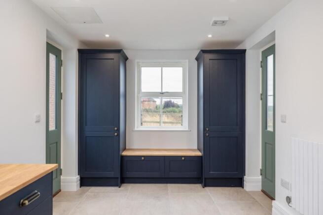 4 bed Detached for sale Image 10