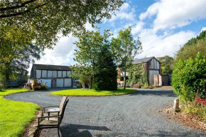 Higher Walton Road, Walton-le-Dale, Preston, Lancashire, PR5 photo 4