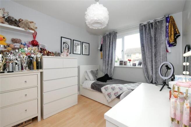 3 bed Semi-Detached for sale Image 10
