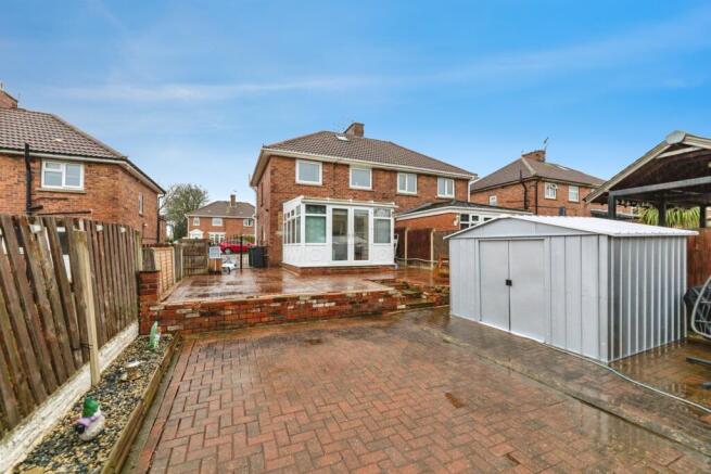 3 bed Semi-Detached for sale Image 12