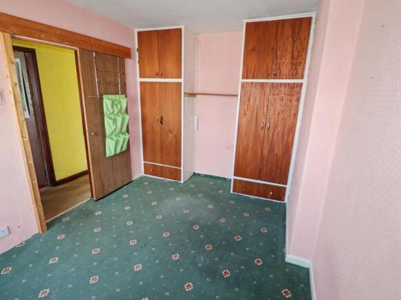 3 bed Semi-Detached for sale Image 10