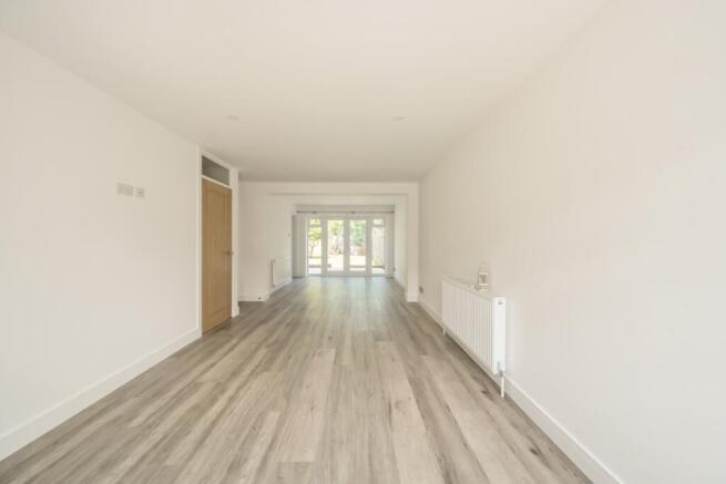 Sitting/Dining Room 