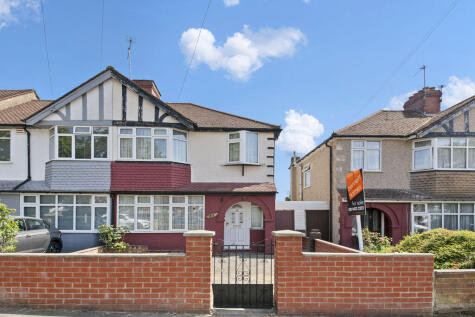 The Fairway, Northolt