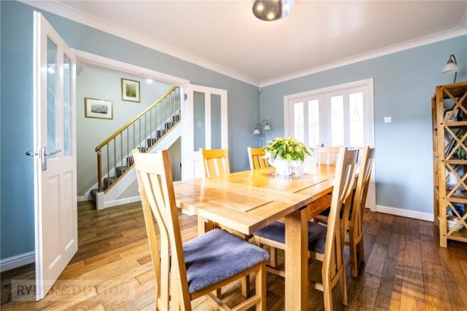 Broad Oak, Linthwaite, Huddersfield, West Yorkshire, HD7 photo 4