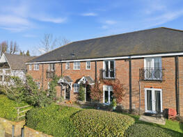 10, Minister Court, Frogmore, St. Albans AL2 2NF