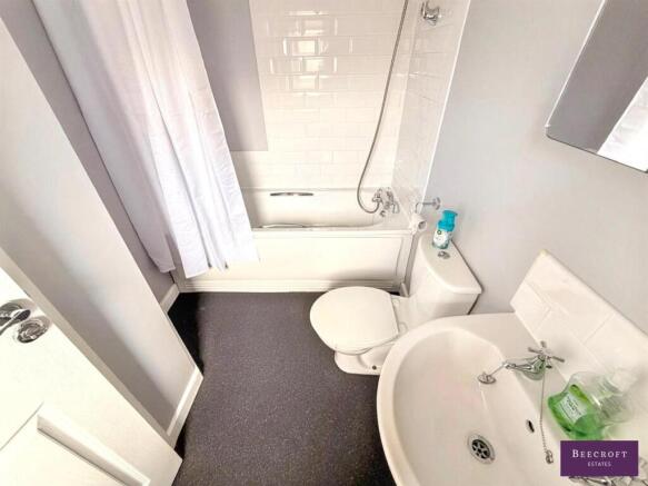 3 bed Semi-Detached for sale Image 10