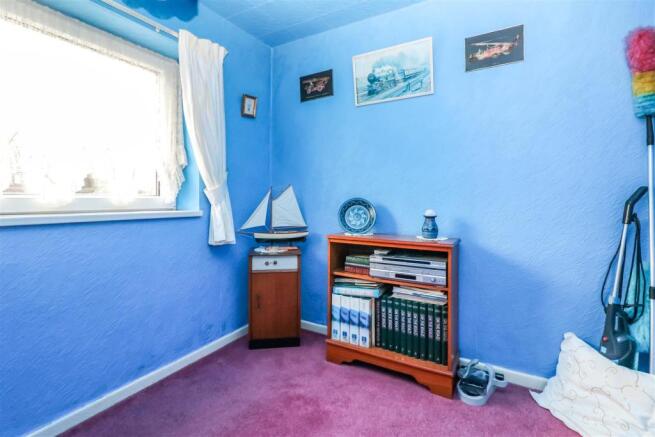 17 elder drive rear bedroom.JPG