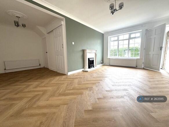 2 bed Maisonette to rent Image 4