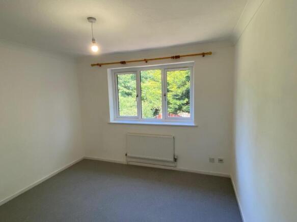 Lastingham Grove, Emerson Valley, Milton Keynes photo 4