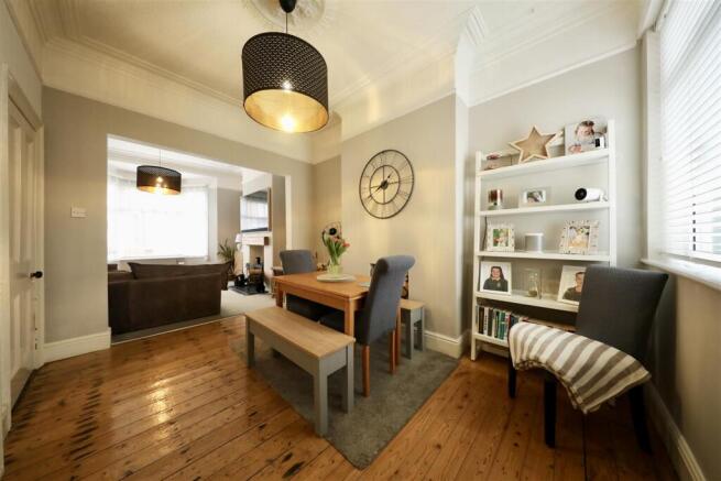 3 bed Terraced for sale Image 8