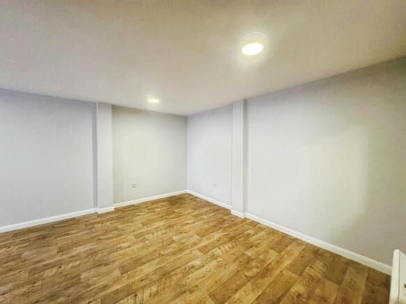 pbox-bedroom-330229.jpg