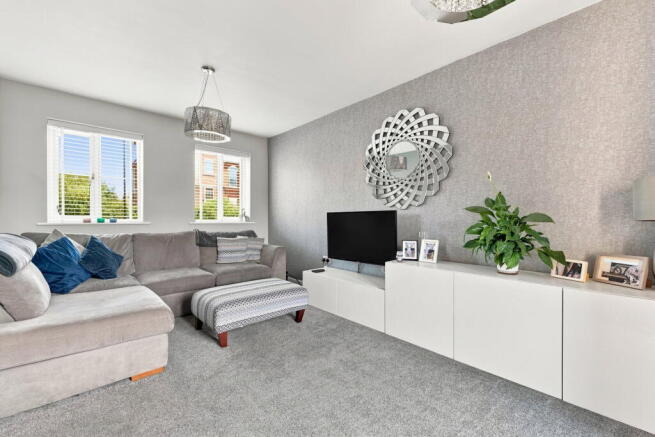 4 bed Semi-Detached for sale Image 7