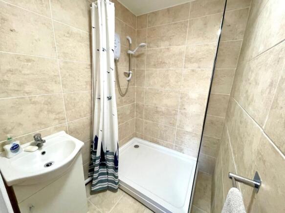 En suite 2.jpg