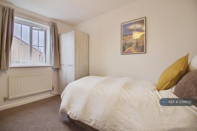 Yellow Room 5