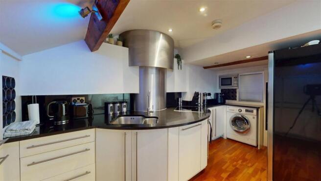 Penthouse, 7 The Woodlands, Abbey Foregate, Shrewsbury photo 4