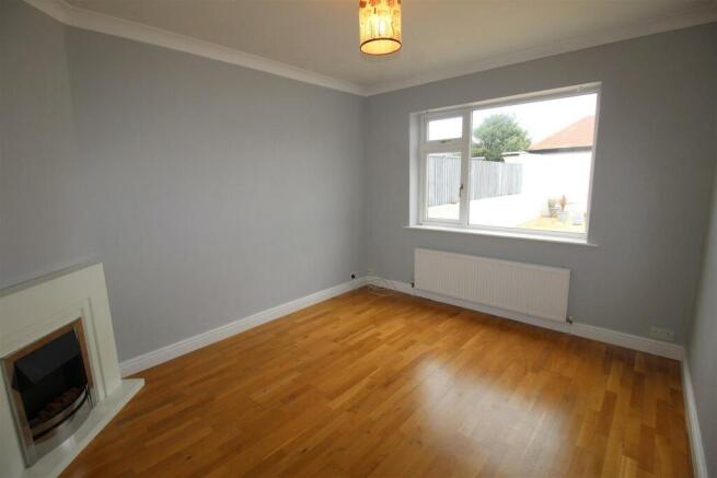 Dining room.JPG