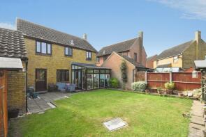 74, Colyers Reach, Springfield, Chelmsford CM2 6RN